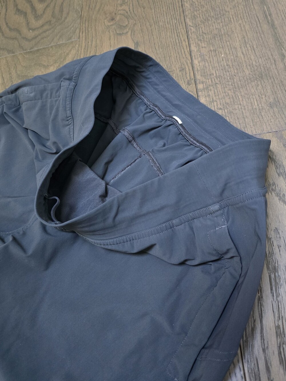 Lululemon Adapted State Running Jogger in Graphite Grey - Picture 8 of 11
